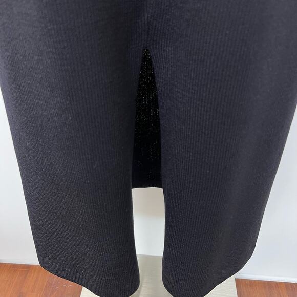 St. John Basics Black Maxi Skirt with Back Slit Santana Knit Wool Blend 12 - Picture 5 of 8